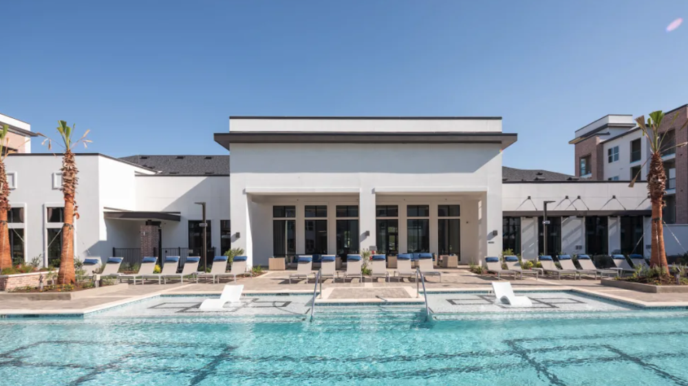 Landing Furnished Apartments at Bellrock La Frontera