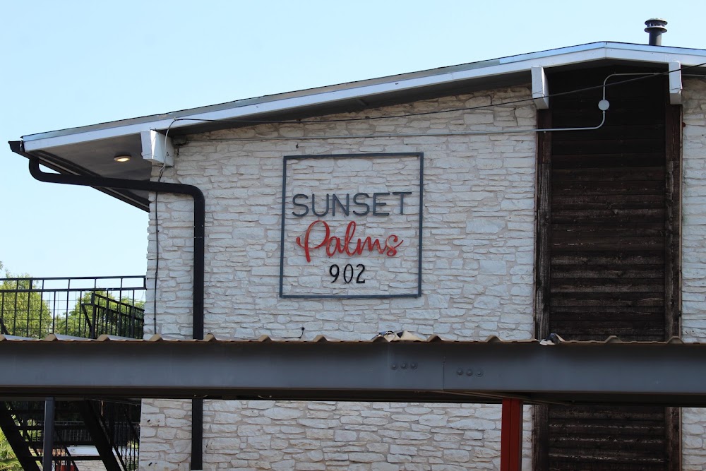 Sunset Palms Apartments
